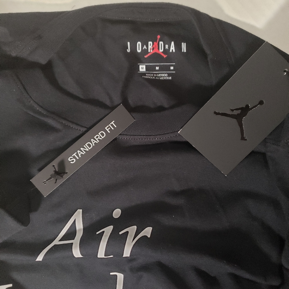 NWT Men's Jordan T-shirt - Picture 3 of 3